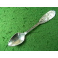 koningin juliana 1948/1980/30 April spoon  in good condition silver plated as per pictures