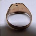 NICE,,,,, 4.1 solid 9 ct gold ring