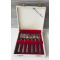 VINTAGE set of 6 epns silver cake forks in box