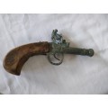 Flintlock reproduction in good condition