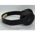 Beats by Dr Dre (Solo) with noise cancelling in R500 bag in as new condition, HUGE DISCOUNT
