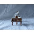 Gorgeous Piano shape Glass Ornament/ Trinket holder: Mint: Subsidized shiipping: FREE combining