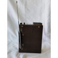 Radio (FM/AM) and TV tuner in pouch with aerial intact: Good condition