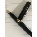 Vintage Montblanc fountain pen in black precious resin and gold