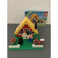 VINTAGE LEGO VACATION HIDEAWAY / WEEKEND COTTAGE - 1990 SET