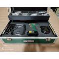 BOSCH PSR 1800LI-2 CORDLESS 18 VOLT DRILL WITH 2 BATTERIES, CHARGER, CARY CASE AND MORE. LIKE NEW.