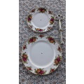 2 TIER ROYAL ALBERT "OLD COUNTRY ROSES" CAKE  STAND