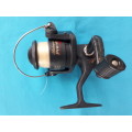"SHAKESPEARE "    'PRO -AM  140'  FISHING REEL WITH LINE