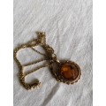 18ct Gold Chain and 9ct Gold Pendant Set with a Citrine