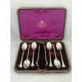 A Cased Set of 6 Silver Teaspoons and a Pair of Matching Tongs London 1891 84grmas