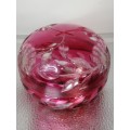 AN OUTSTANDING QUALITY RUBY AND CLEAR CUT GLASS TRINKET BOWL