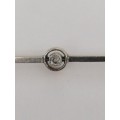 ART DECO, 14CT YELLOW AND WHITE GOLD BAR BROOCH SET WITH A ROSE CUT DIAMOND