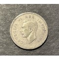 ERROR 1945 SA silver 3 pence coin - cracked die error