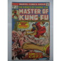 MARVEL COMICS - MASTER OF KUNG FU -  VOL. 1  NO. 38  1976 - 4 FREE HERO CARDS