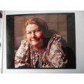 AUTOGRAPHED / SIGNED - DR. COLLEEN McCULLOUGH  AUTHOR A4 SIZE