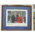FRAMED LOVELY PHOTOGRAPH OF PRESIDENT REAGAN AND MRS WITH PRINTED AUTOGRAPHS  34 CM X  28 CM