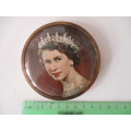 VINTAGE BEAUTIFUL POWDER COMPACT TO COMMEMORATE THE CORONATION OF THE QUEEN 1953