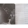JIMI HENDRIX MUSIC BOOK / GUITAR WITH CHORDS