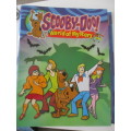 BEAUTIFUL SCOOBY DOO FILE/BINDER FILLED WITH MAGAZINES