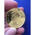 BEAUTIFUL GOLD PLATED 2002 FIVE POUNDS GOLD PLATED GOLDEN JUBILEE COIN