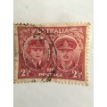 AUSTRALIA DUKE AND DUTCHESS OF GLOUSTER USED 1945 STAMP