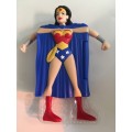 LOVELY WONDER WOMAN ACTION FIGURE WITH CARD - MC DONALDS VERSION