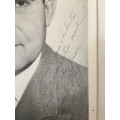LOVELY VINTAGE AUTOGRAPHED AND INSCRIBED  PHOTO OF FORMER PRESIDENT NIXON 1953 - 25 CM X 20 1/2 CM