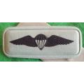 SOUTH AFRICA - BASIC PARA WING - RUBBERISED - PINS INTACT - NEW