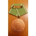 EAST GERMANY - POLICE ACHIEVEMENT  MEDAL (FULL SIZE)