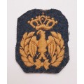 ** RARE : WW2 Italian Air Force Officer`s Embroidered Cap Badge .**