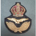 ** WW2 Royal Air Force Senior Officer`s Bullion & Metal Cap Badge.**