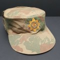 **Border War : 1980s S.A.P 2nd Pattern Camouflage Flap-cap w/ Badge & Day-glow Liner(57).**