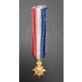 **WW1 : Miniature 1914-15 Star Medal w/ Silk Ribbon. **