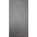 **STUNNING: .925 Sterling Silver Ladies` Delicate Necklace Chain(20cm).**