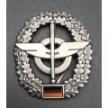 ** 1990s German: Bundeswehr Army Supply Beret Badge (Pins).**
