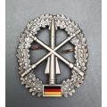 ** 1990s German: Bundeswehr Air Defence Beret Badge (Pins).**