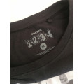 `The Ramones` Graphic T-Shirt - Men`s XL