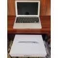 MacBook Air `Core i5` 1.3 11` (Mid-2013) | Charger | Box | Please read