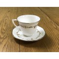 ROYAL WORCESTER ENGLAND DEMITASSE COFFEE Cup & Saucer GOLD CHANTILLY PATTERN EXPRESSO!!!