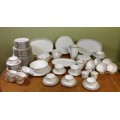 DINNER + TEA/COFFEE SERVICE HUTSCHENREUTHER LORENZ GERMANY NOBLESSE GOLDRAND 118 PIECES 12 PLACE