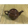 TEAPOT Vintage GIBSONS Pottery ENGLAND SMALL BROWN in colour.