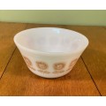 Heat Proof `F` Federal Glass Company Made in USA Mixing BOWL with DECORATION - Used.