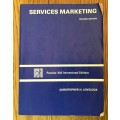 SERVICES MARKETING - CHRISTOPHER H. LOVELOCK - 2nd Edition - 1991 - Softcover.
