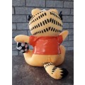 Garfield the Soccer Fan (+free shipping)