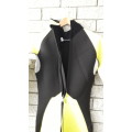 REEF Wetsuit in black & neon yellow
