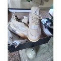 Jordan 4's off white size 10