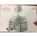 Cosmetic organizer with mirror