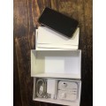 APPLE IPHONE SE 32GIG - MINT CONDITION