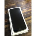 APPLE IPHONE SE 32GIG - MINT CONDITION