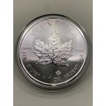 2022   CANADIAN MAPLE LEAF   1oz   .999.9%    .PURE SOLID SILVER